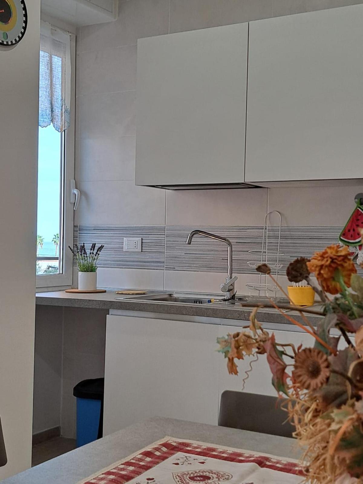 Appartement Casa Di Leo à Loano Extérieur photo